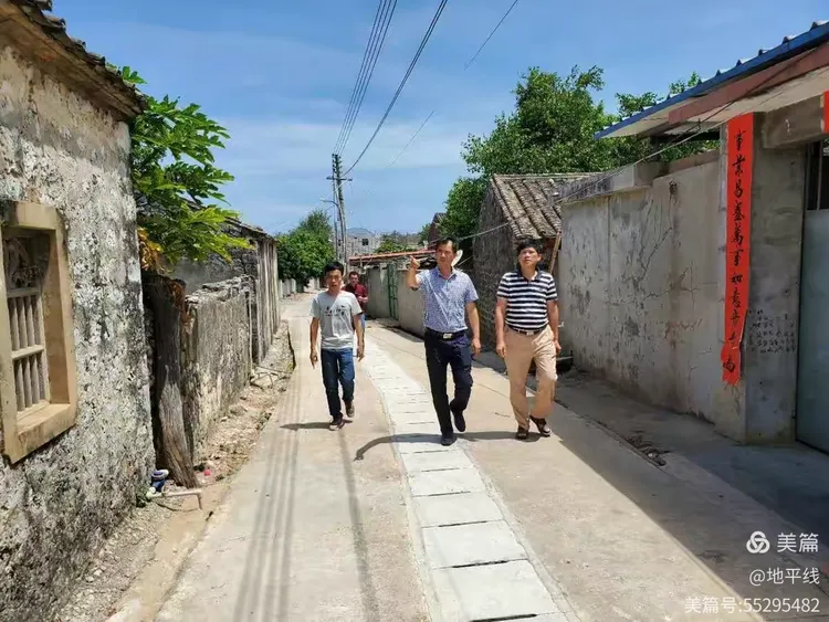 市水务局副局长陈宗耀到排浦镇开展脱贫攻坚饮水安全检查指导工作